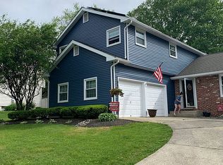 716 Lincoln Dr, Mount Laurel, NJ 08054