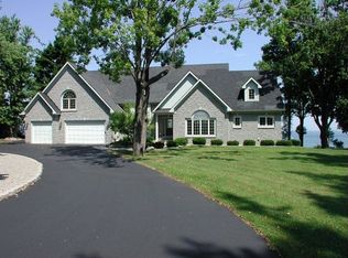 2439 Lake Rd, Ontario, NY 14519