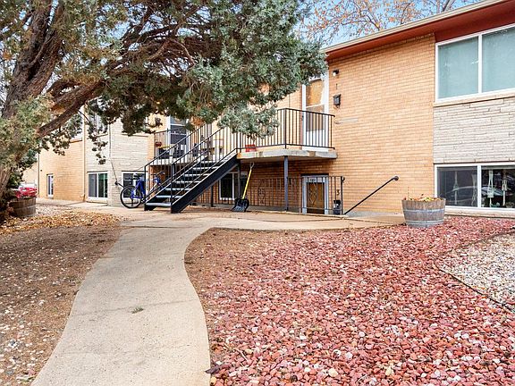 4th image of 1009 McHugh St