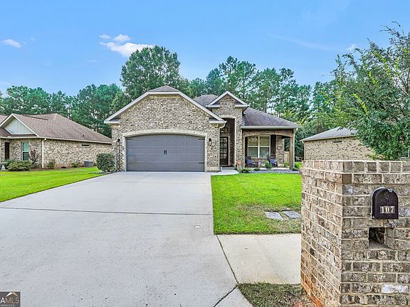 2nd image of 107 Londie Ln