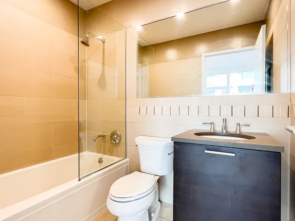 525 Union Avenue image 7 of 14