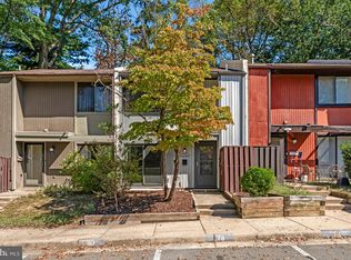 12180 Sanibel Ct, Reston, VA 20191