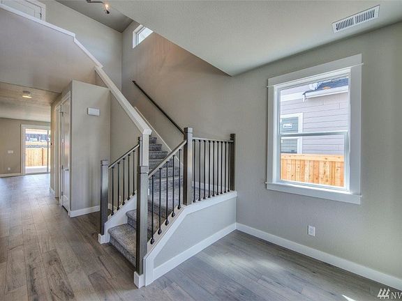 Pictures of different home in community and are for illustrational purposes only. Actual plans and specs may vary. Some features shown are considered upgrades. 