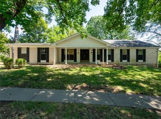 1970 Pepperrell Dr, Saint Louis, MO 63146