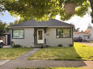 745 20th St NE, Salem, OR 97301