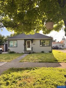 745 20th St NE, Salem, OR, 97301