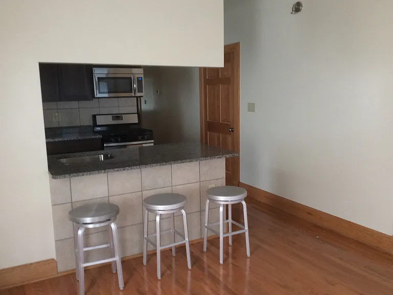 548 Osceola St — Photo 8