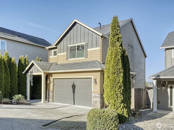 2nd image of 1402 NE 71st Drive