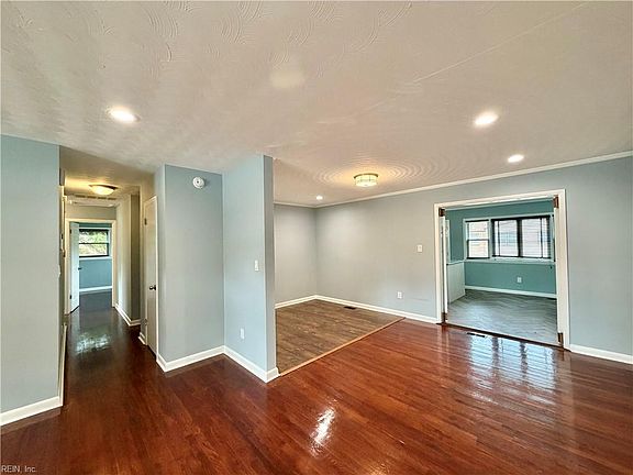 5th image of 129 Pamela Dr