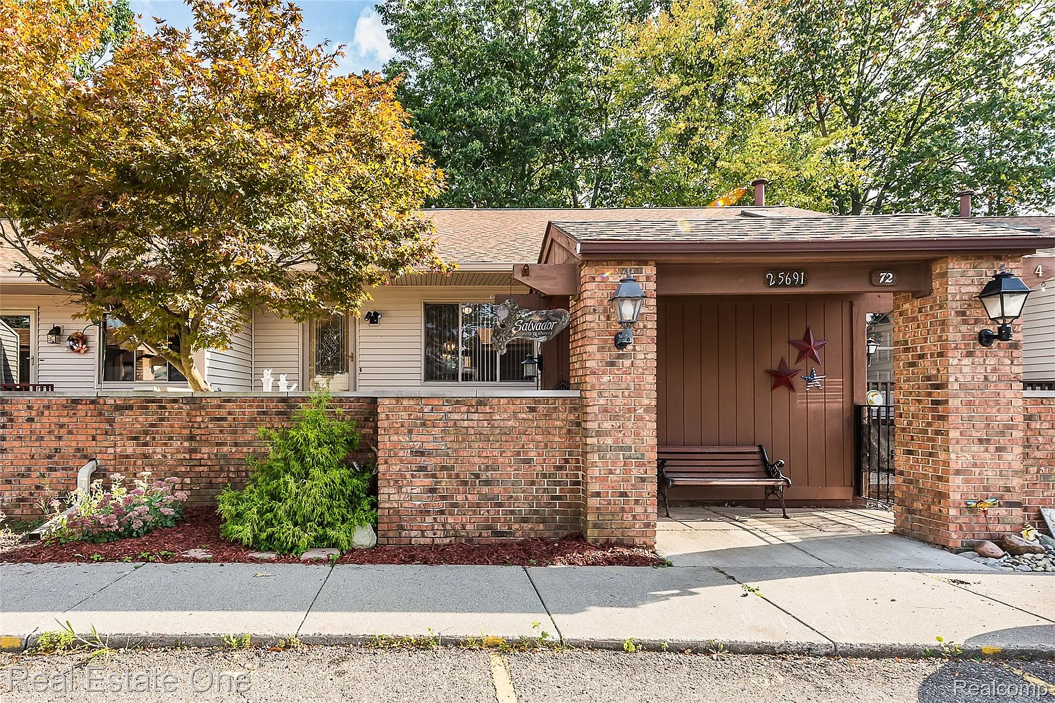 25691 Lexington Dr Unit 3 photo 1