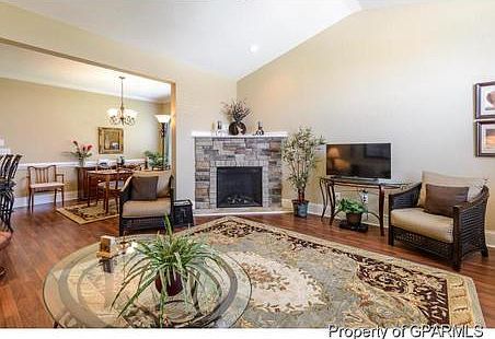 5th image of 1901 B Leighton Dr