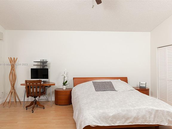 3rd image of 21376 Marina Cove Cir APT 13C