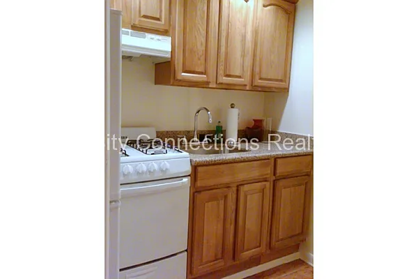 Rented by City Connections Realty | media 22