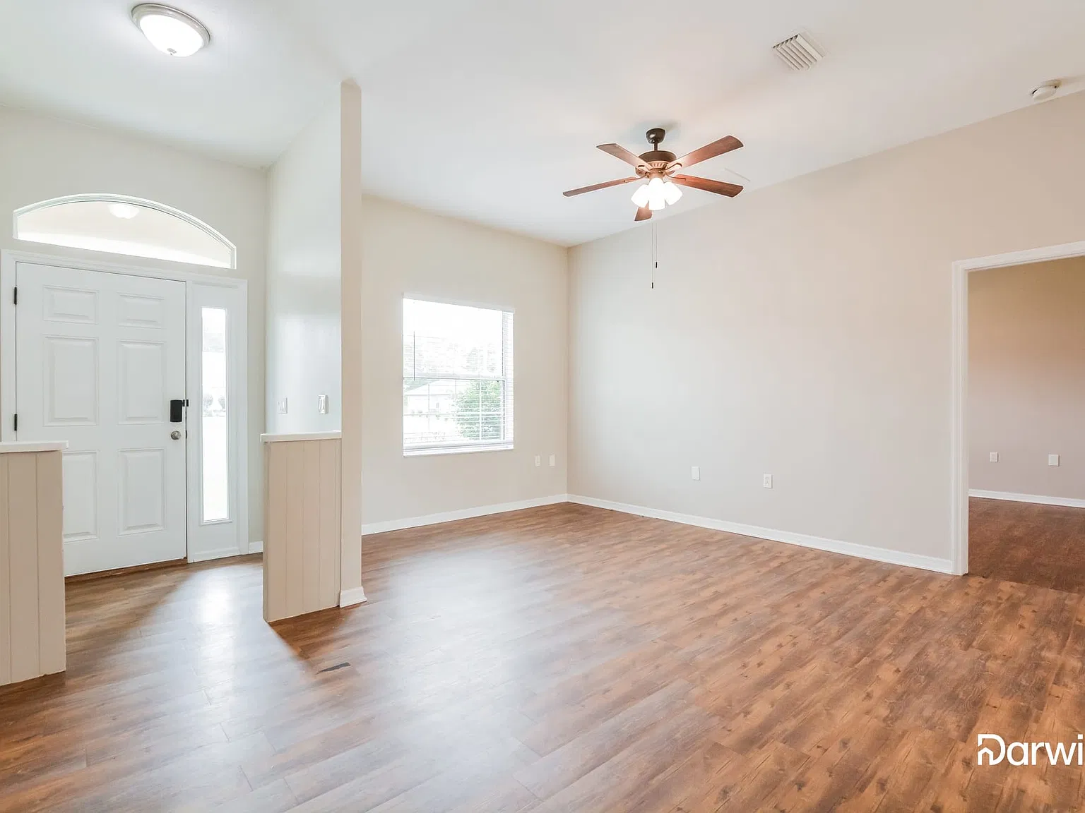 3 bed, 2.0 bath, 2152 sqft, $2,095 — Photo 4