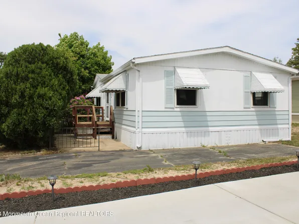 51 Beaver, Whiting, NJ 08759