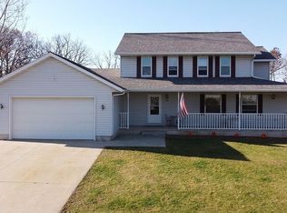 317 Schwantz Rd, Pardeeville, WI 53954