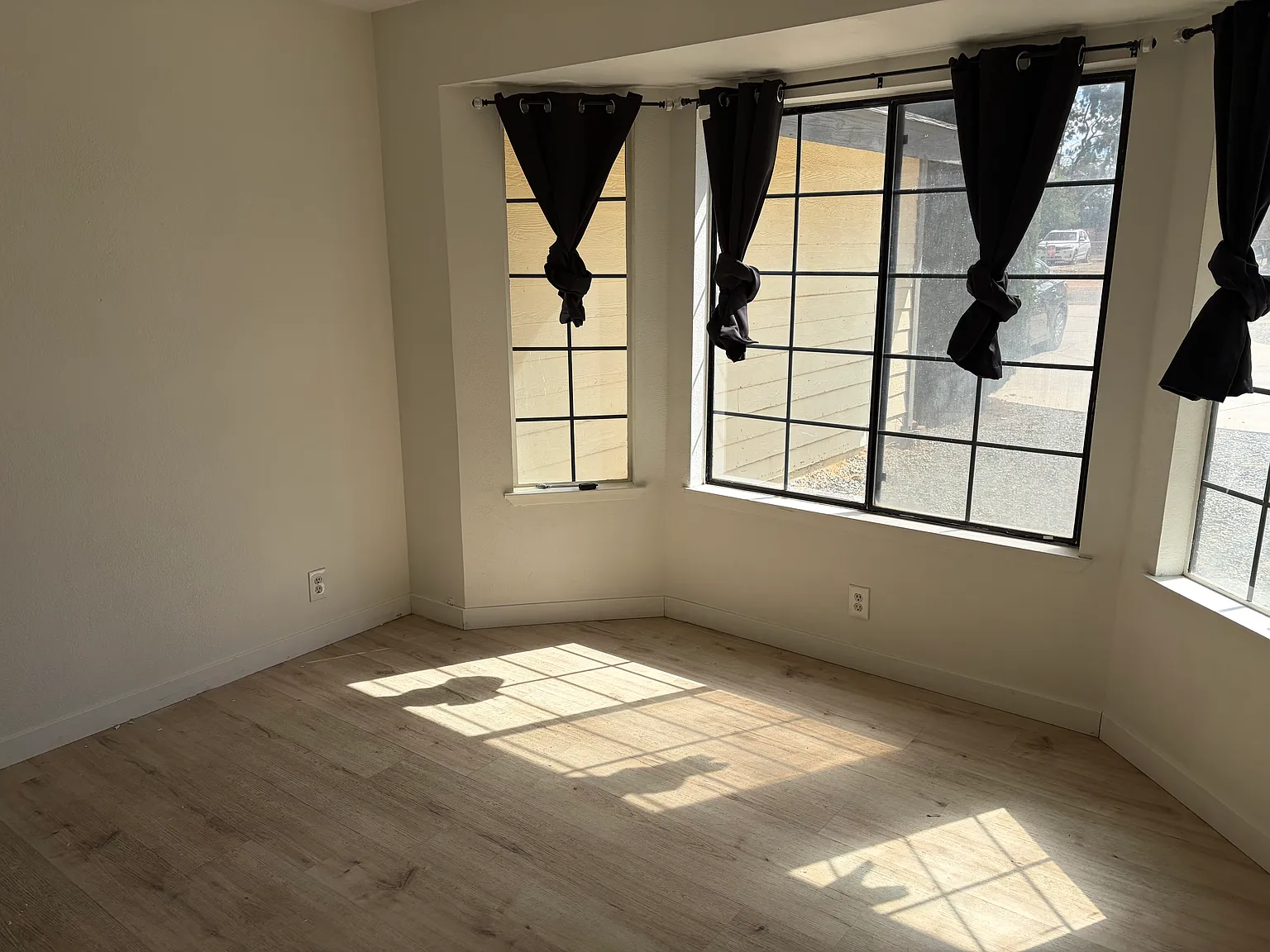 3 bed, 1446 sqft, $700 — Photo 2