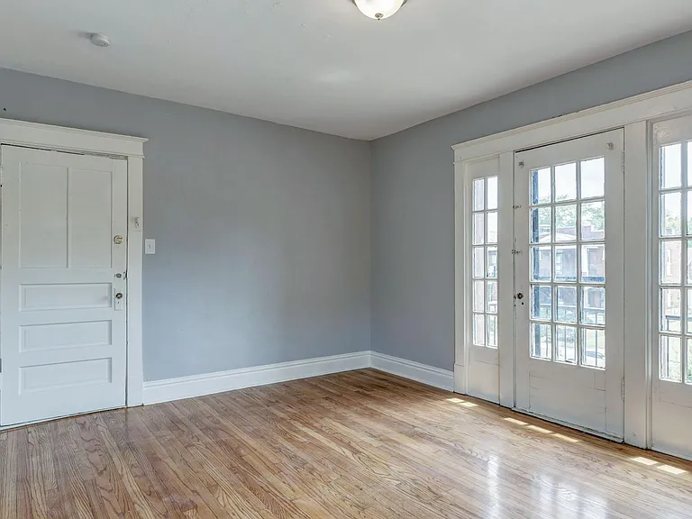 5951 McPherson Ave — Photo 7
