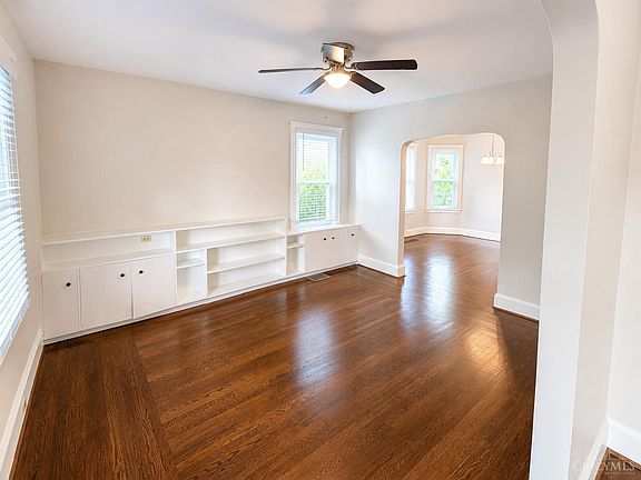 2nd image of 3827 Millsbrae Ave