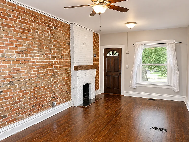 2546 W 23rd Ave #A — Photo 3