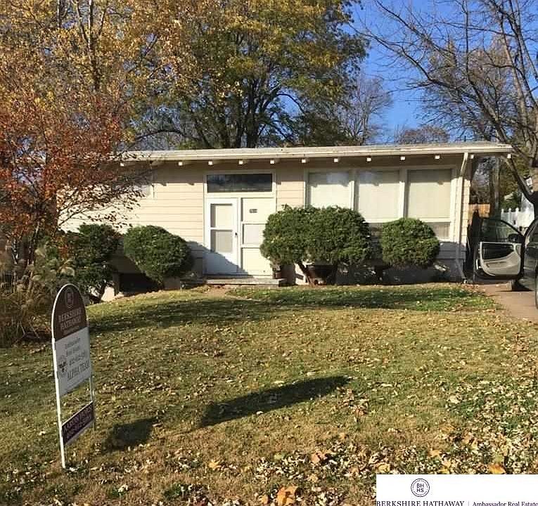 1st image of 7614 Charles St