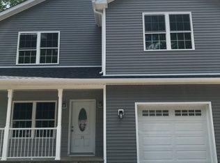 28 Oliver St, Somerset, NJ 08873