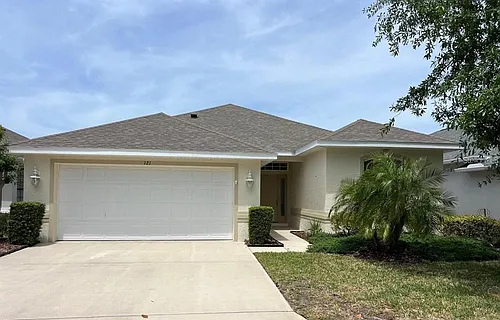 121 Raintree Cir Photo 1