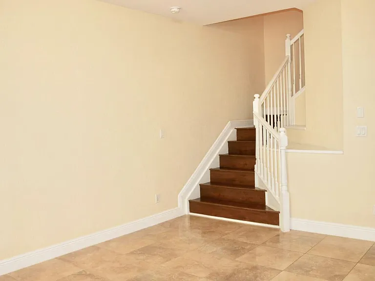 3042 Waterside Cir — Photo 11