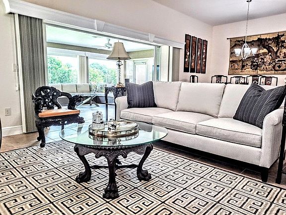 3rd image of 3235 Joy Ln