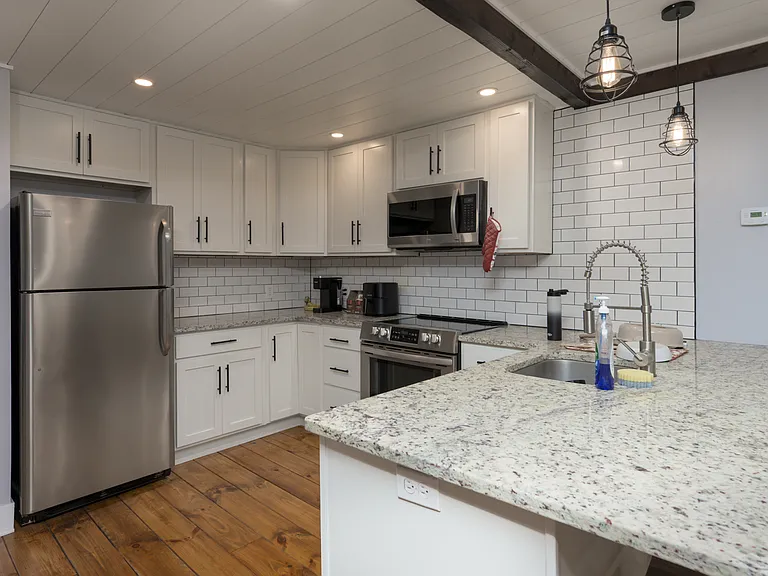 5215 Cline Rd #C — Photo 2