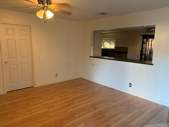4th image of 7718 Glen Briar Dr