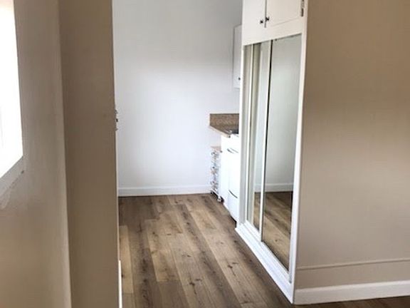 2nd image of 13501 Inglewood Ave #5