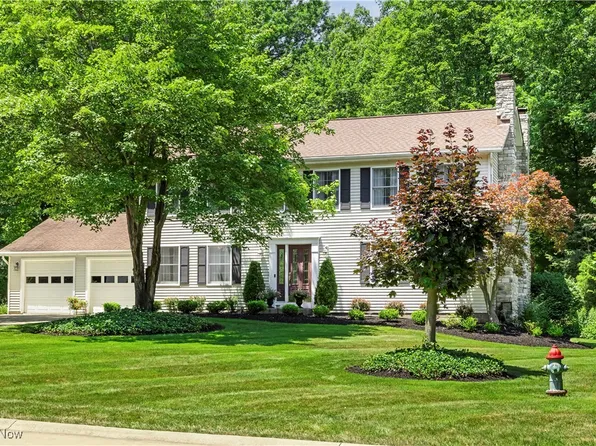 7330 Far Hill Dr, Concord Township, OH 44077