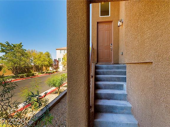 5th image of 10462 Mandolina Hills St