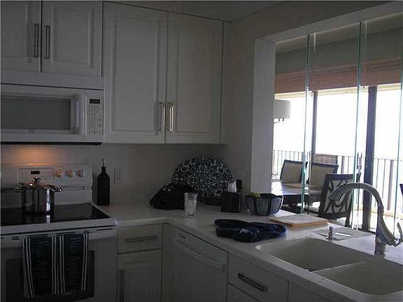 4th image of 8750 S Ocean Dr Ph 38