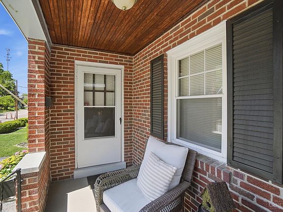 4th image of 6920 Grace Ave