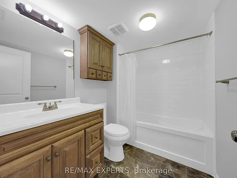 87 Eugenia St #LOWER — Photo 19
