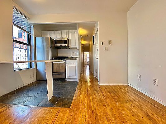 5th image of 600 W 52nd St #A