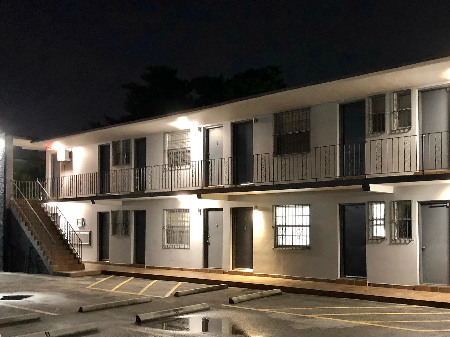 1 bed, 720 sqft, $1,750 — Photo 1