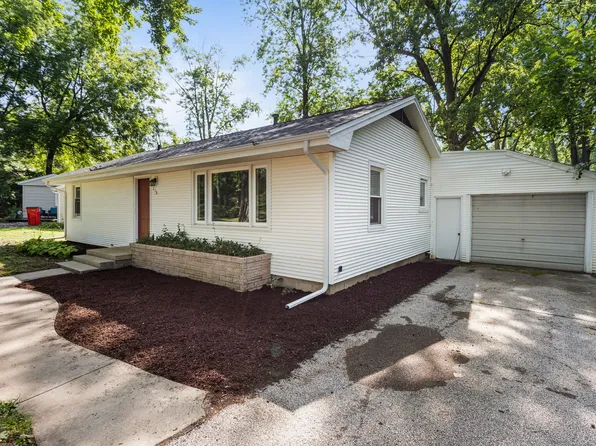 713 Southwest Dr, Champaign, IL 61820