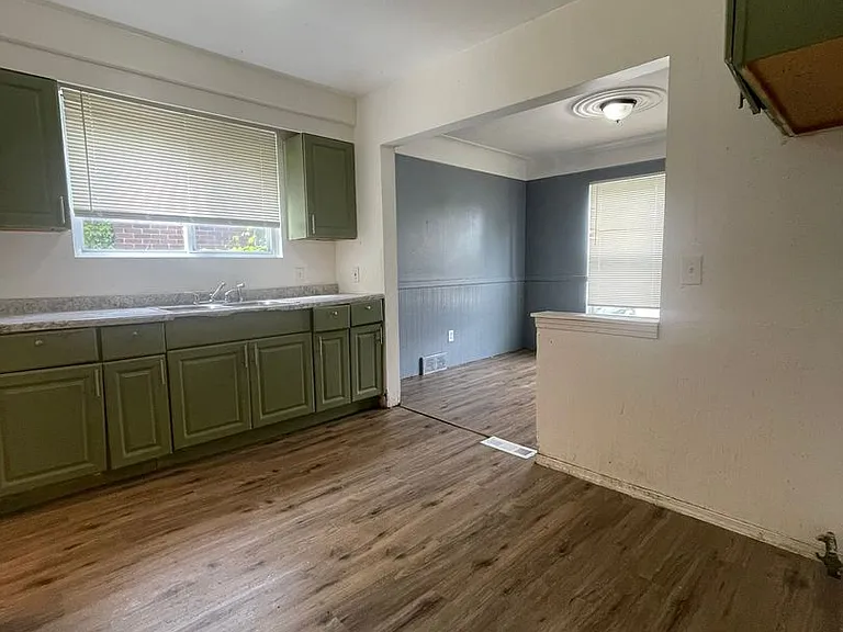 18010 Lesure St — Photo 6