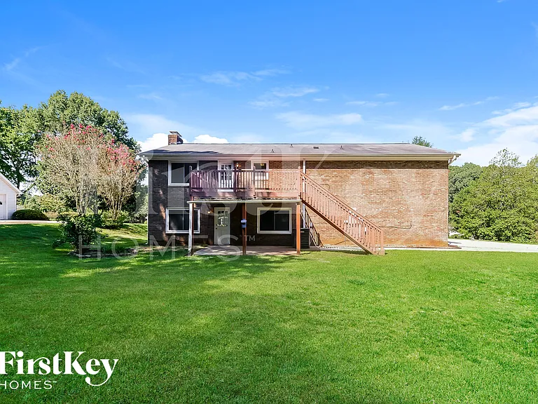 1045 High Ridge Rd — Photo 15
