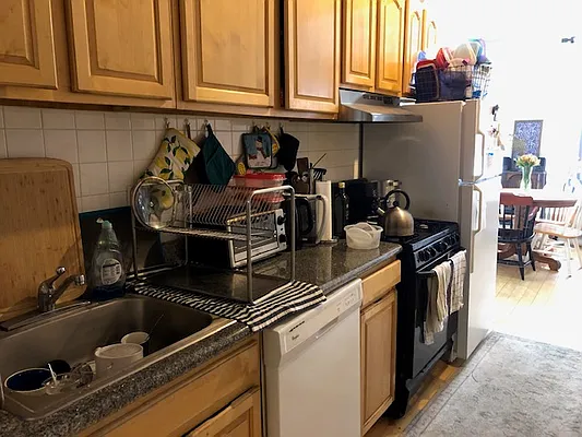 Rented by Friedman Roth Realty | media 19