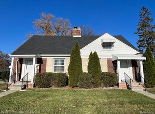 21647-51 Moross Rd, Grosse Pointe, MI 48236