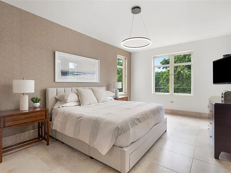 500 Plantation Village Dr #3-208 — Photo 27
