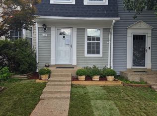 18 Dorrell Ct, Sterling, VA 20165