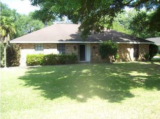 208 Medford Dr, Lafayette, LA 70507