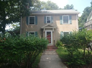 35 Bourne St, Jamaica Plain, MA 02130