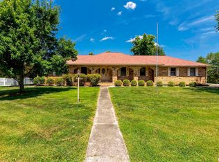 806 Morningside Dr, Marion, IL 62959