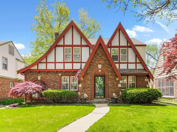 429 E 74th St, Kansas City, MO 64114
